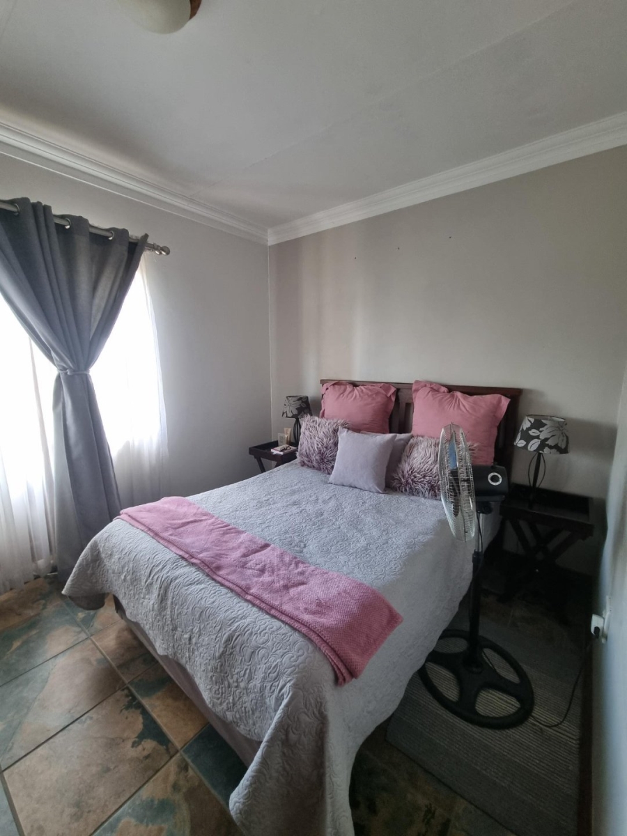 2 Bedroom Property for Sale in Melodie North West